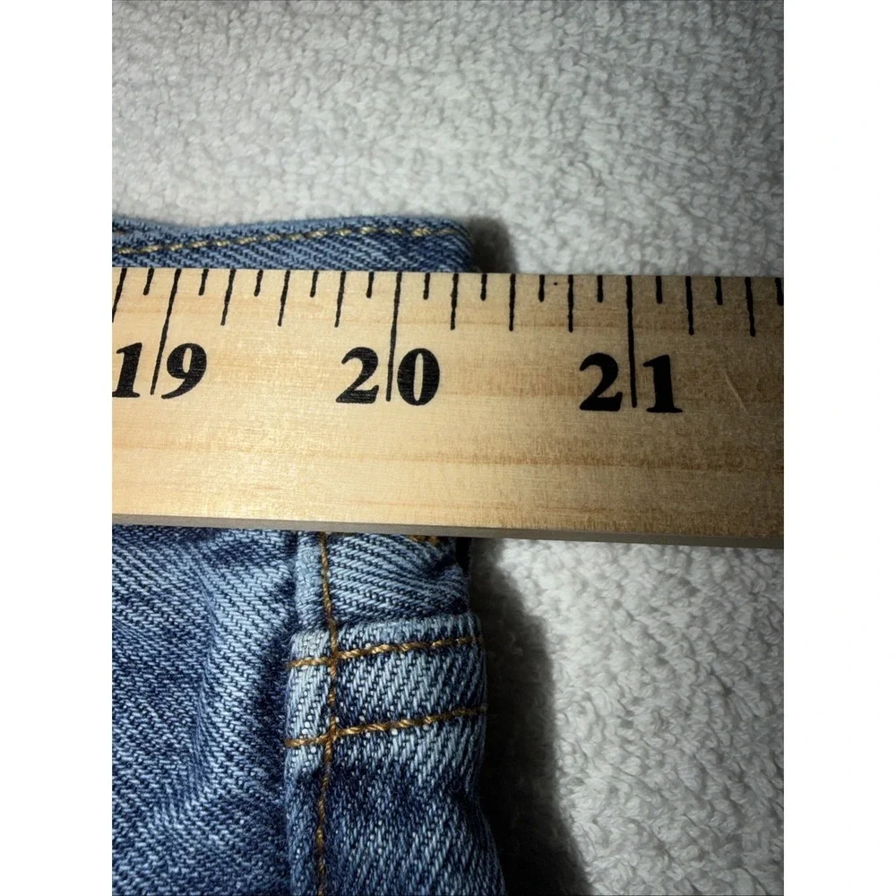 Levis 501 Jeans Mens 42x30 Blue Medium Wash Denim Button Fly - Picture 4 of 4